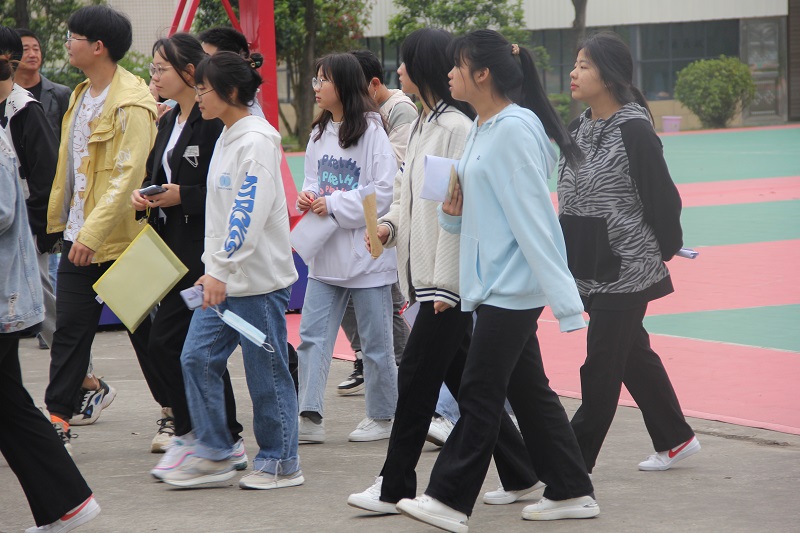 常德德才科技職業學校,常德招生就業,電子商務專業學校,專業學校報考哪里好